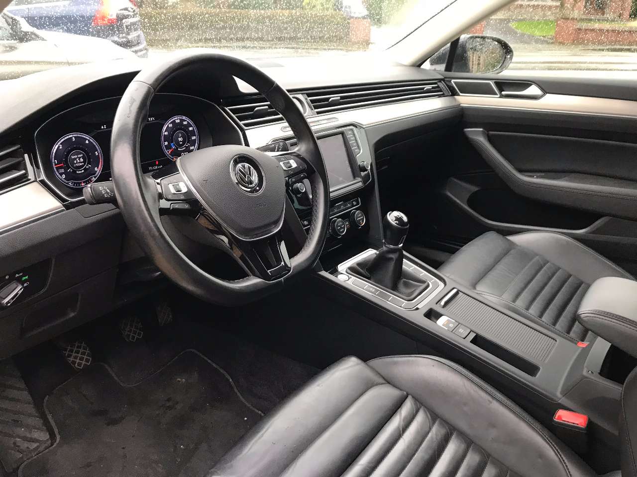 Leconte Motors -  Volkswagen Passat Variant