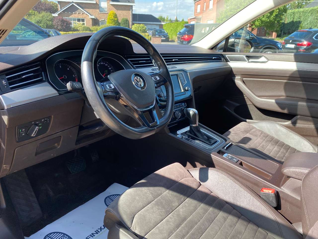 Leconte Motors -  Volkswagen Passat Variant
