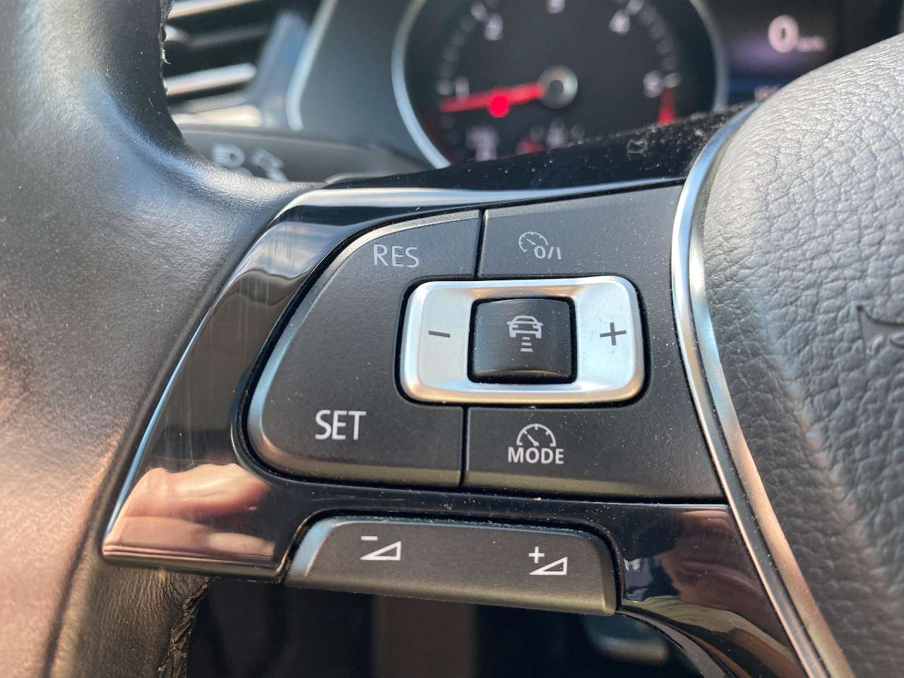 Leconte Motors -  Volkswagen Passat Variant