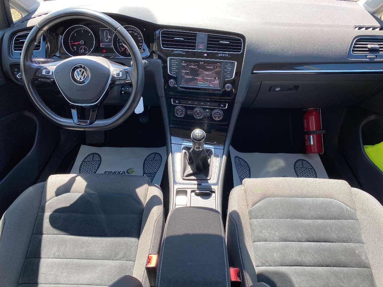 Leconte Motors -  Volkswagen Golf