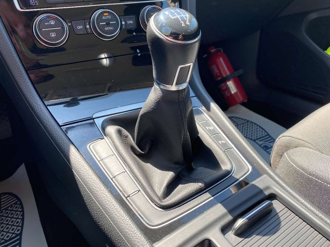 Leconte Motors -  Volkswagen Golf