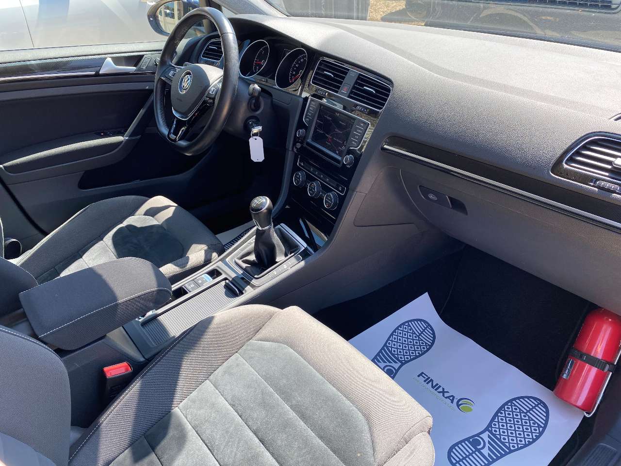 Leconte Motors -  Volkswagen Golf