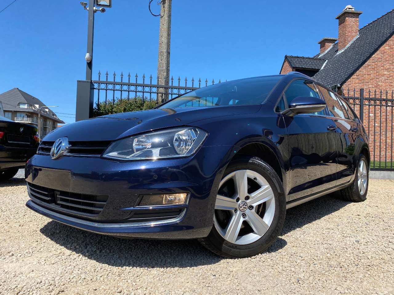 Leconte Motors -  Volkswagen Golf