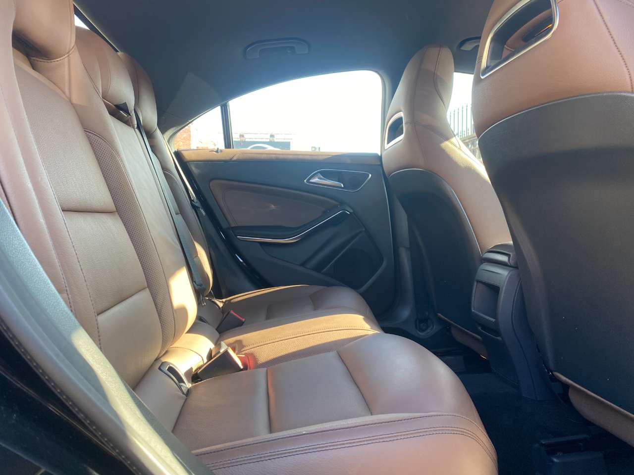 Leconte Motors -  Mercedes-Benz CLA 180