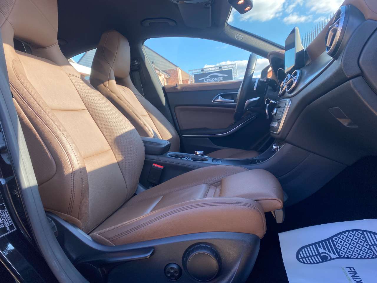 Leconte Motors -  Mercedes-Benz CLA 180