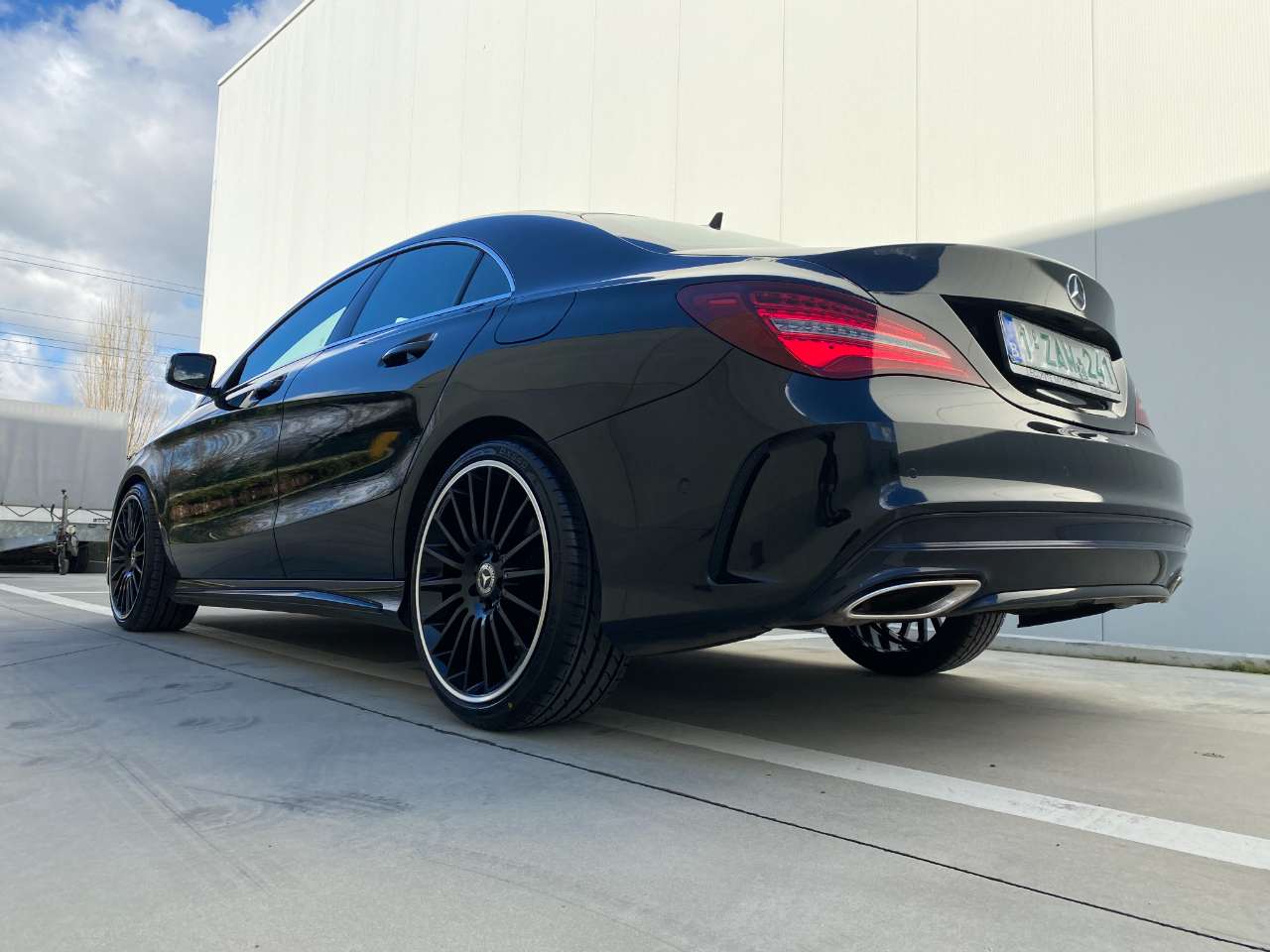 Leconte Motors -  Mercedes-Benz CLA 180