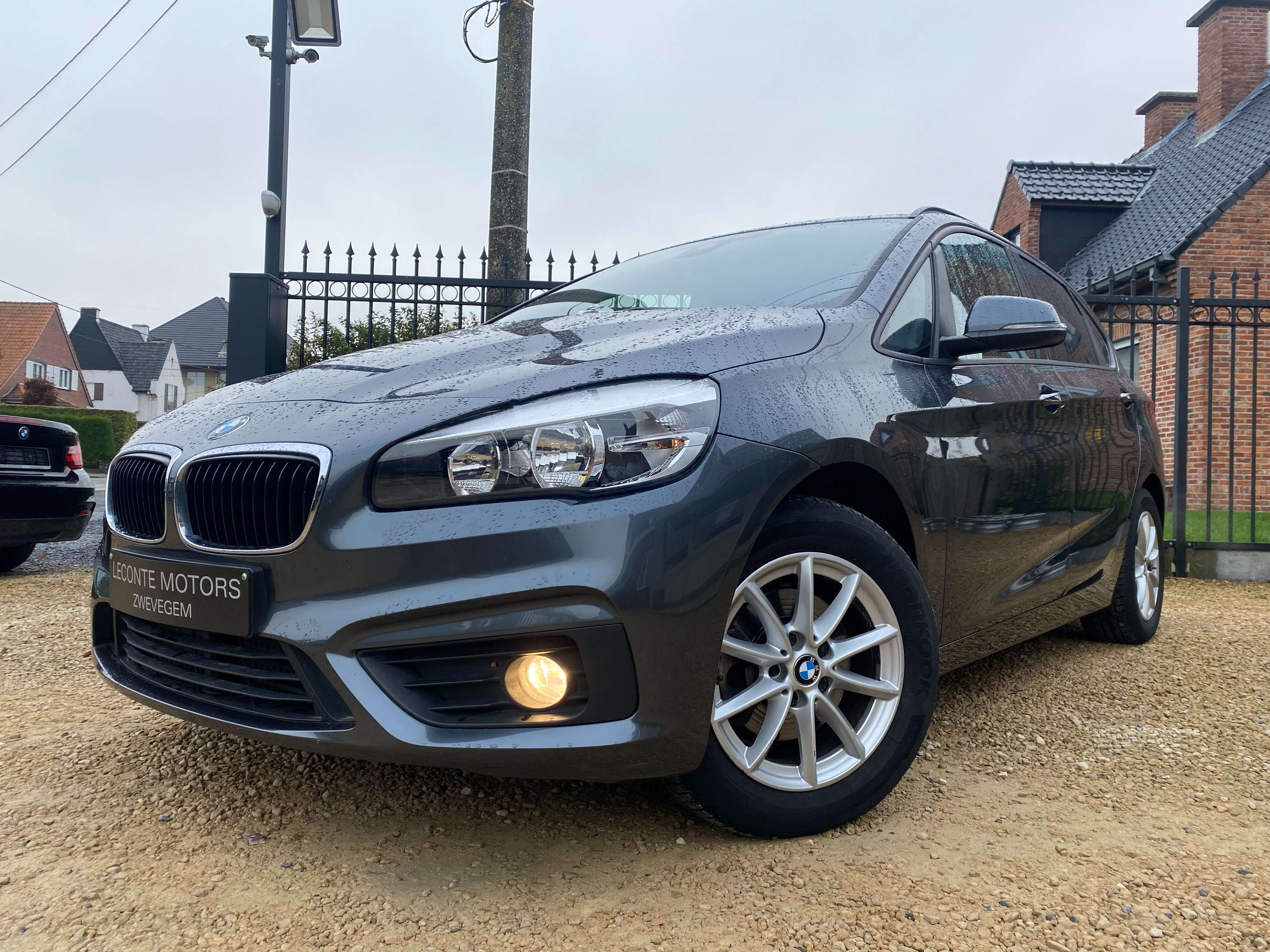 Leconte Motors -  BMW 216
