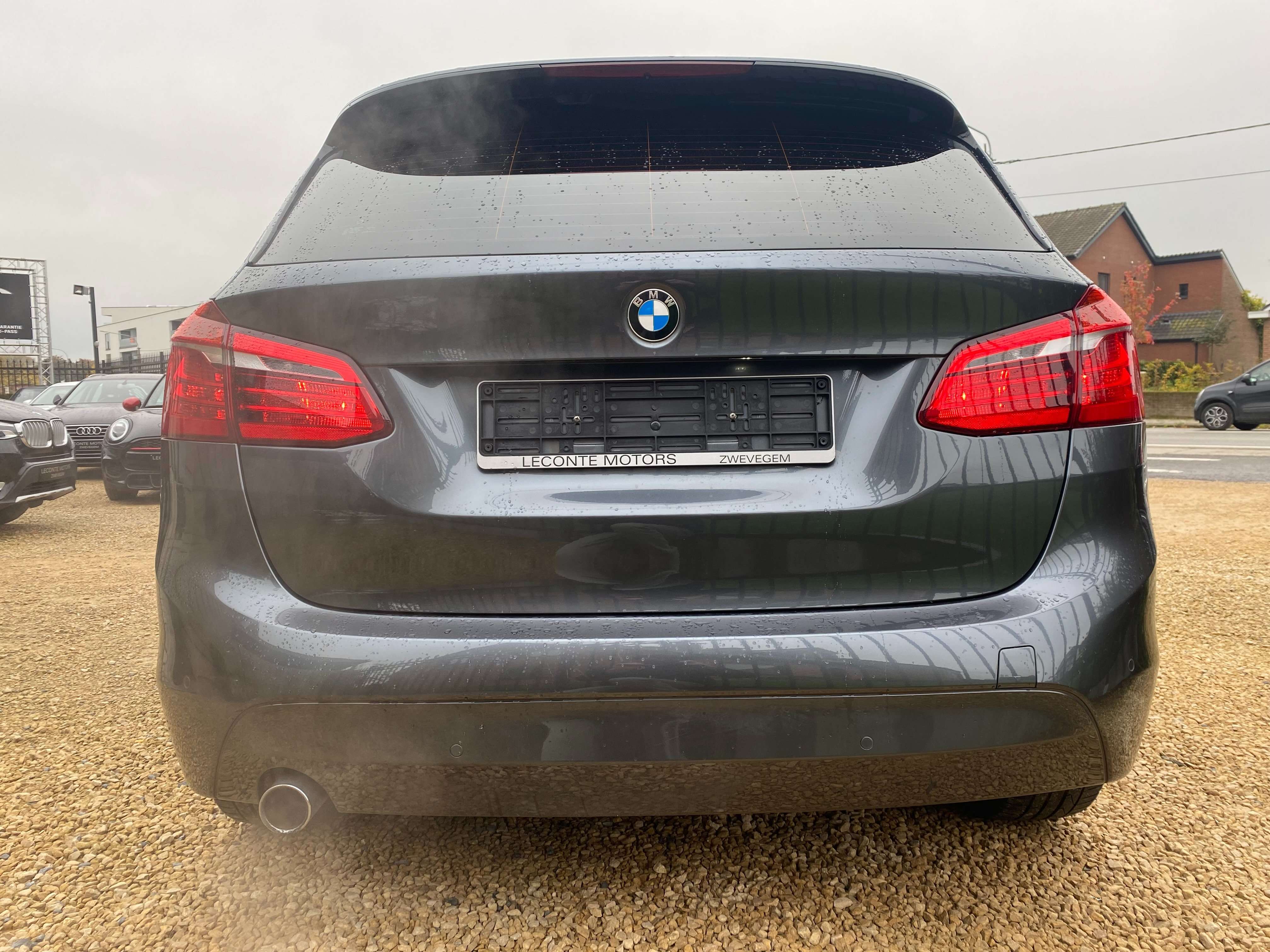 Leconte Motors -  BMW 216