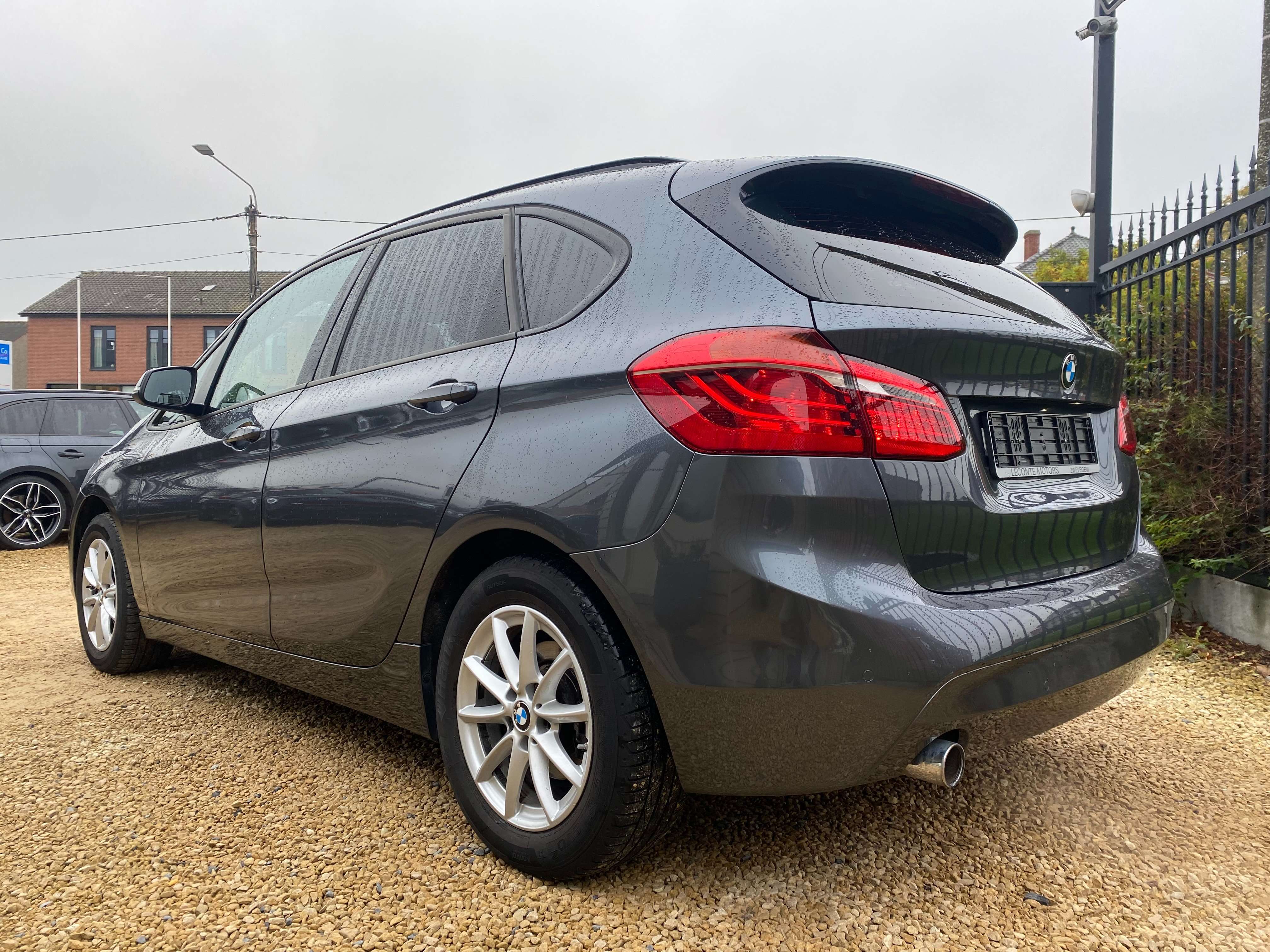 Leconte Motors -  BMW 216