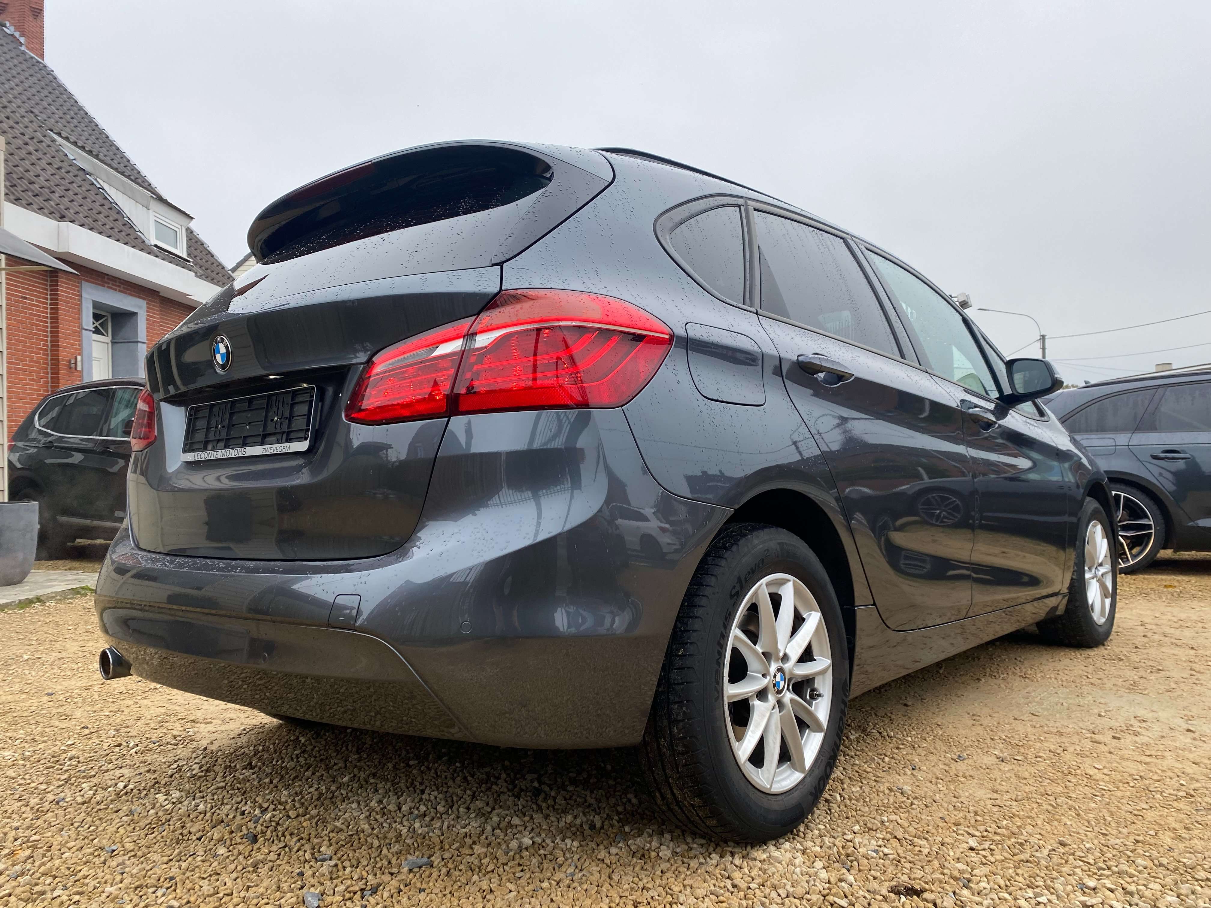 Leconte Motors -  BMW 216