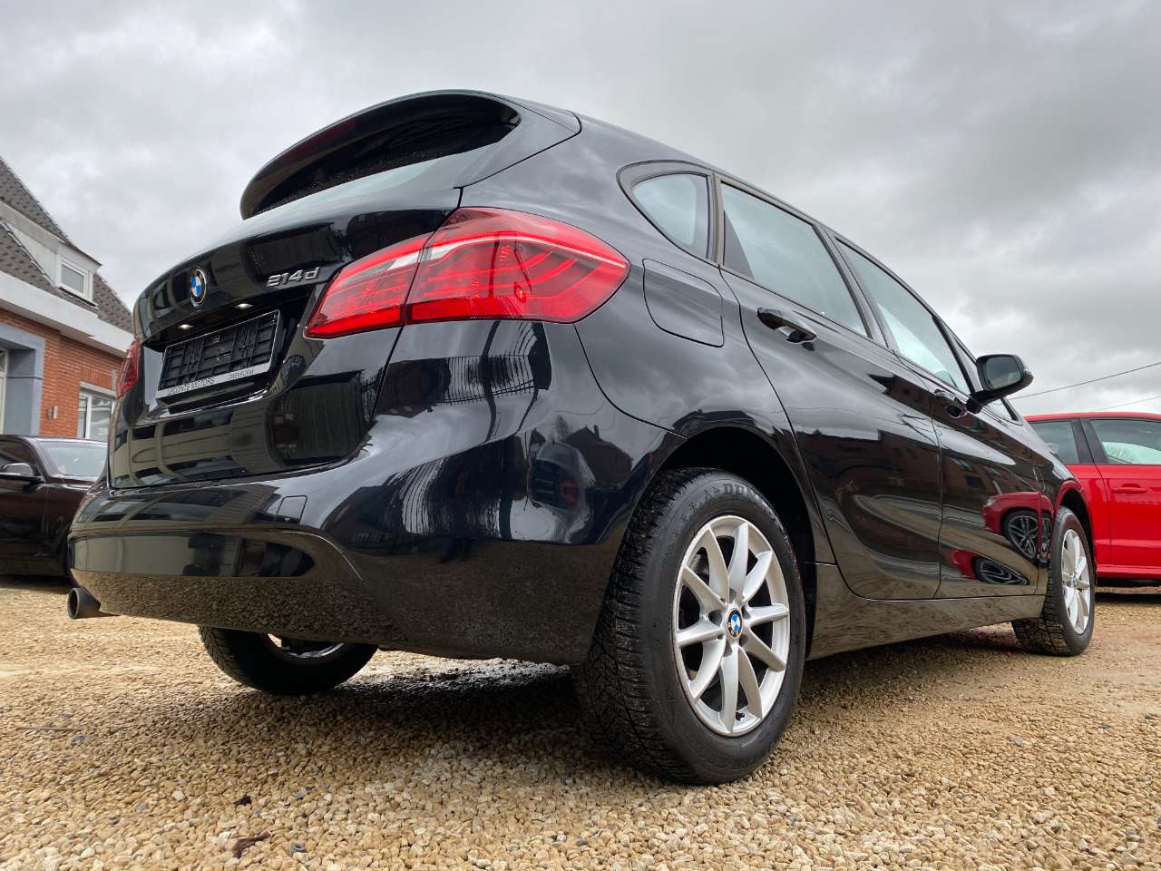 Leconte Motors -  BMW 214