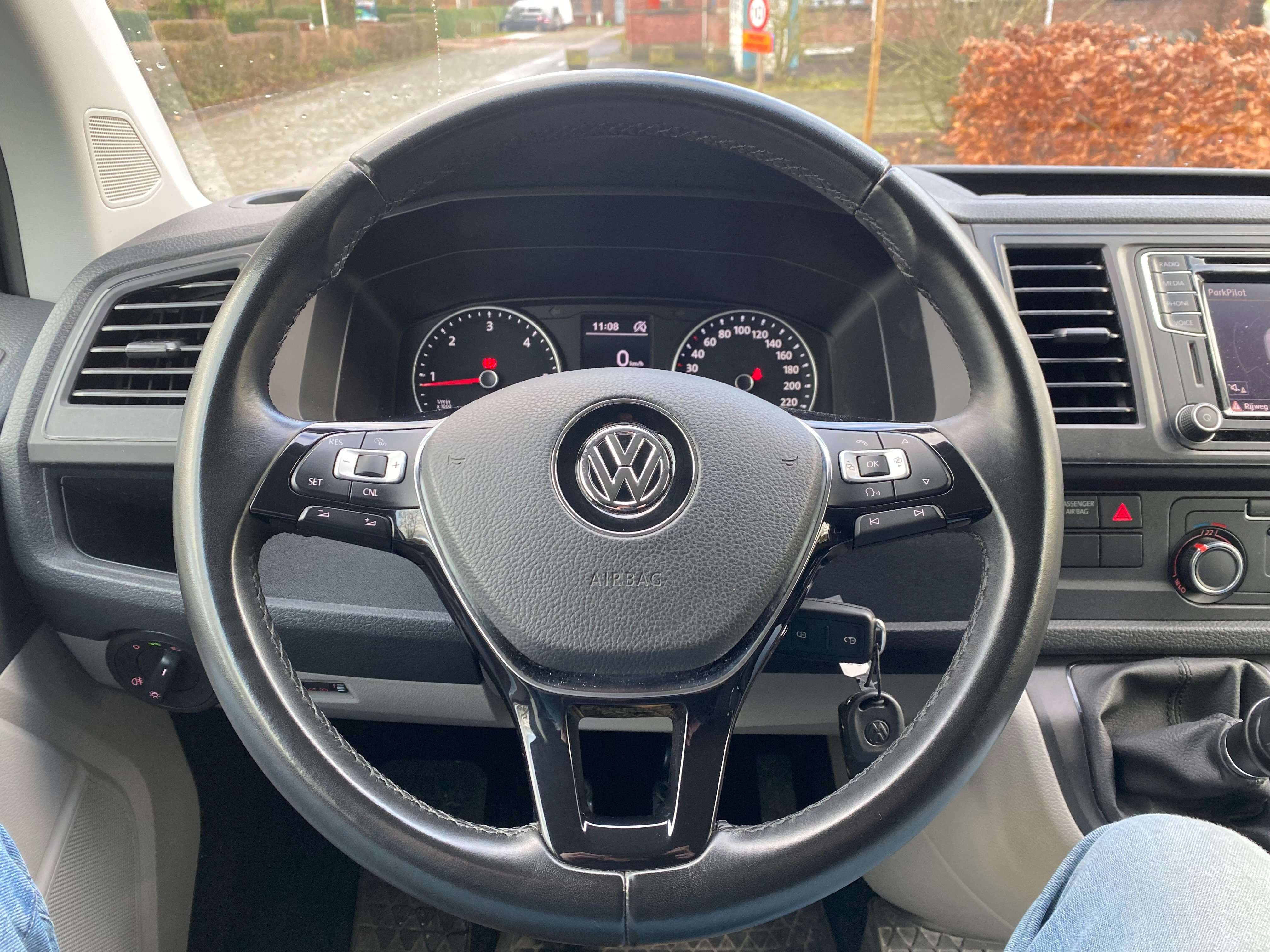 Leconte Motors - Volkswagen T6 Multivan