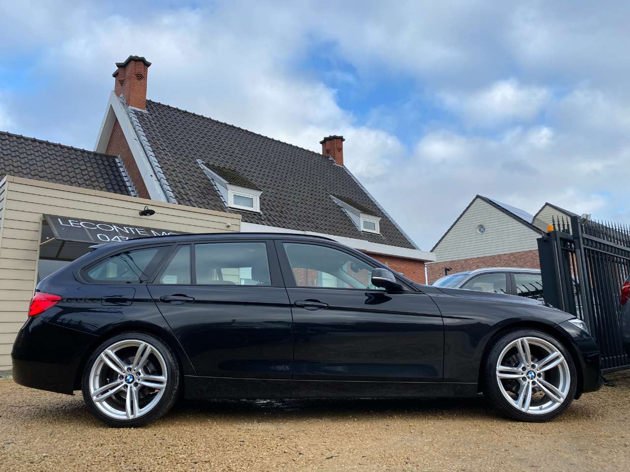 Leconte Motors -  BMW 318