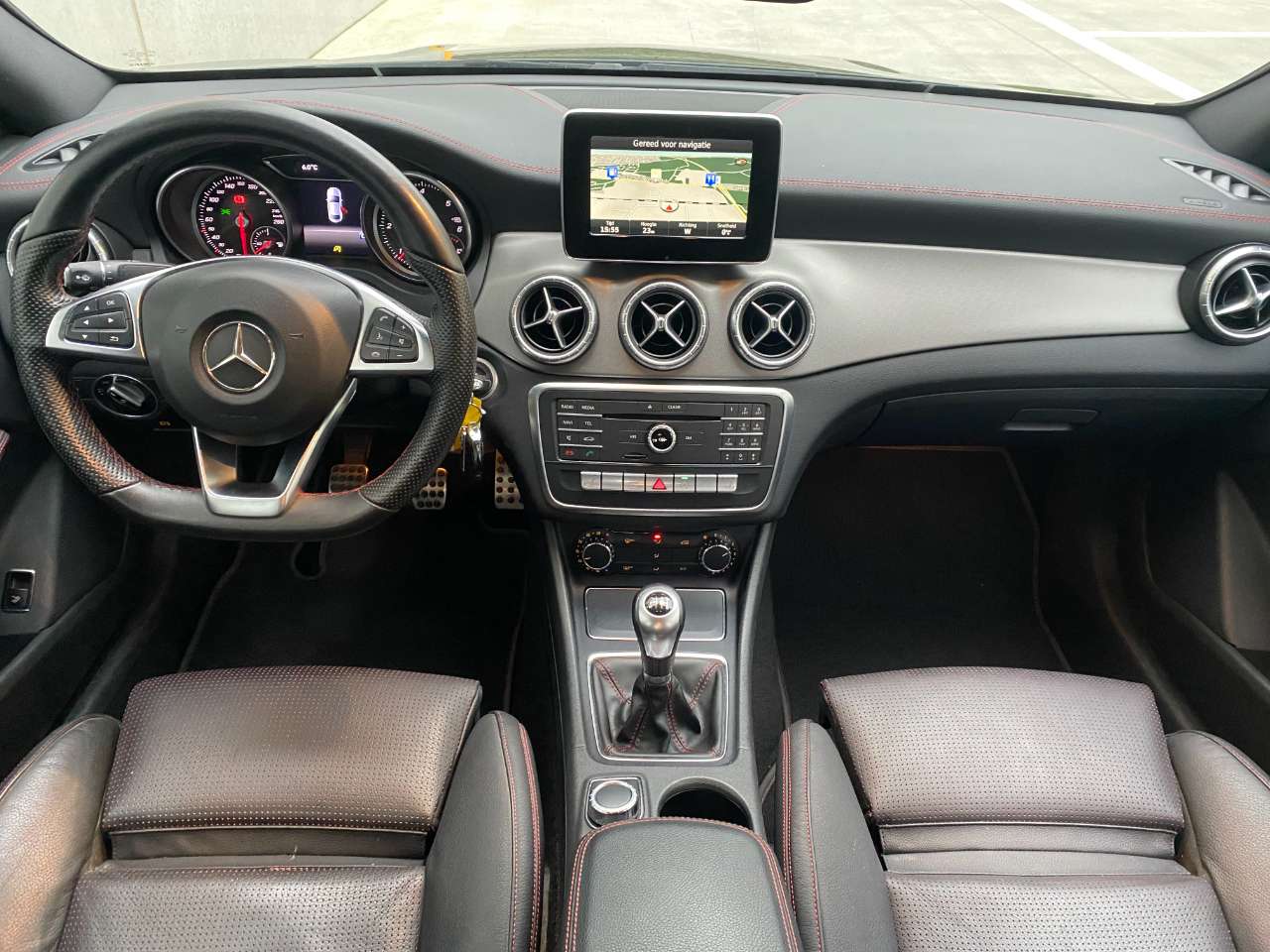 Leconte Motors -  Mercedes-Benz CLA 180
