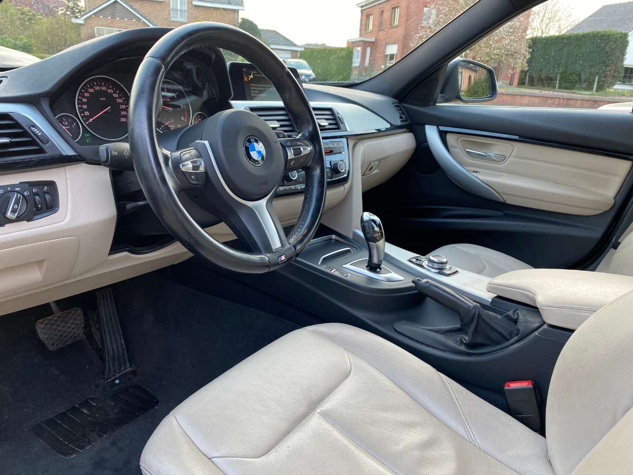 Leconte Motors -  BMW 318