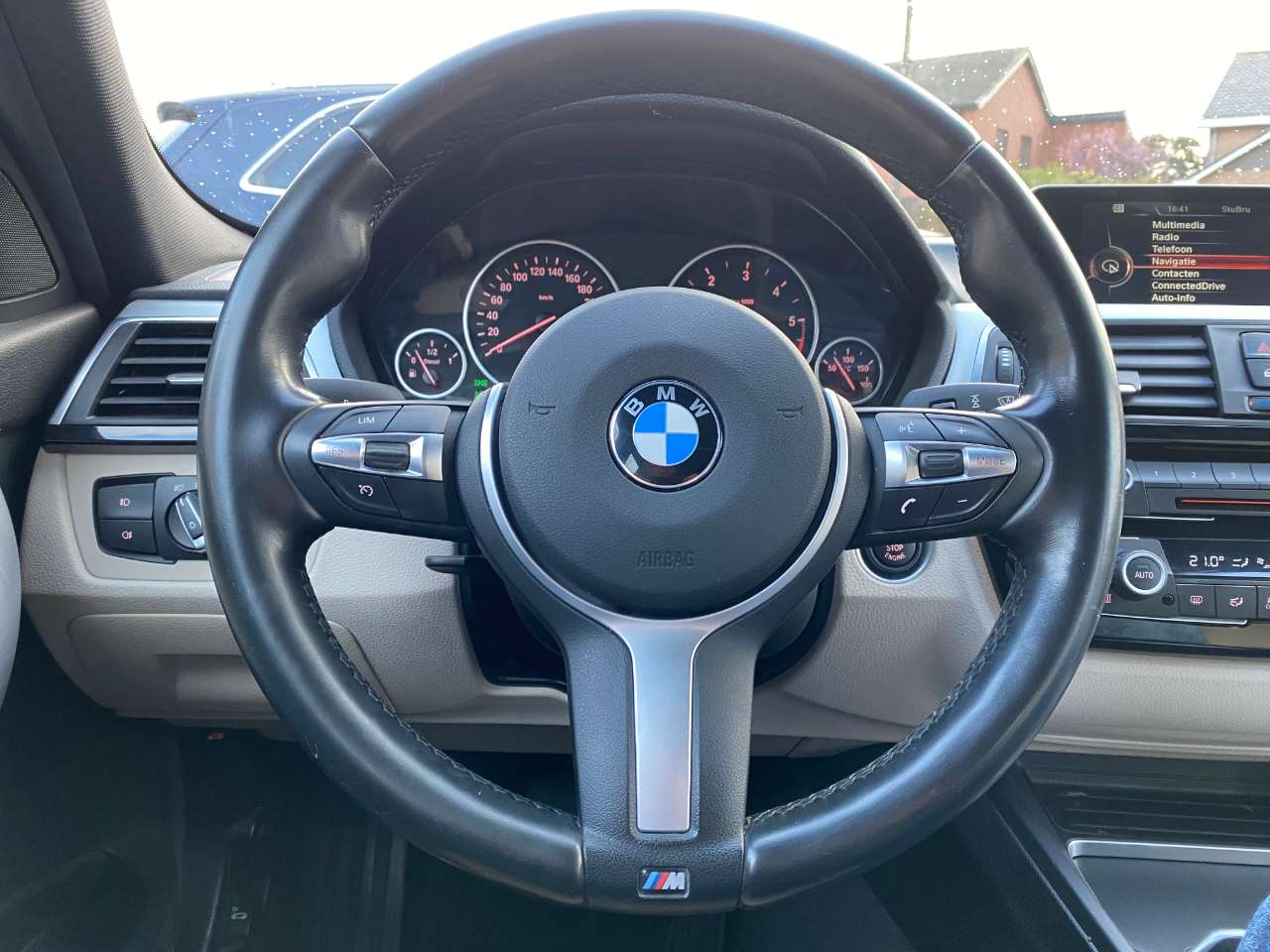Leconte Motors -  BMW 318