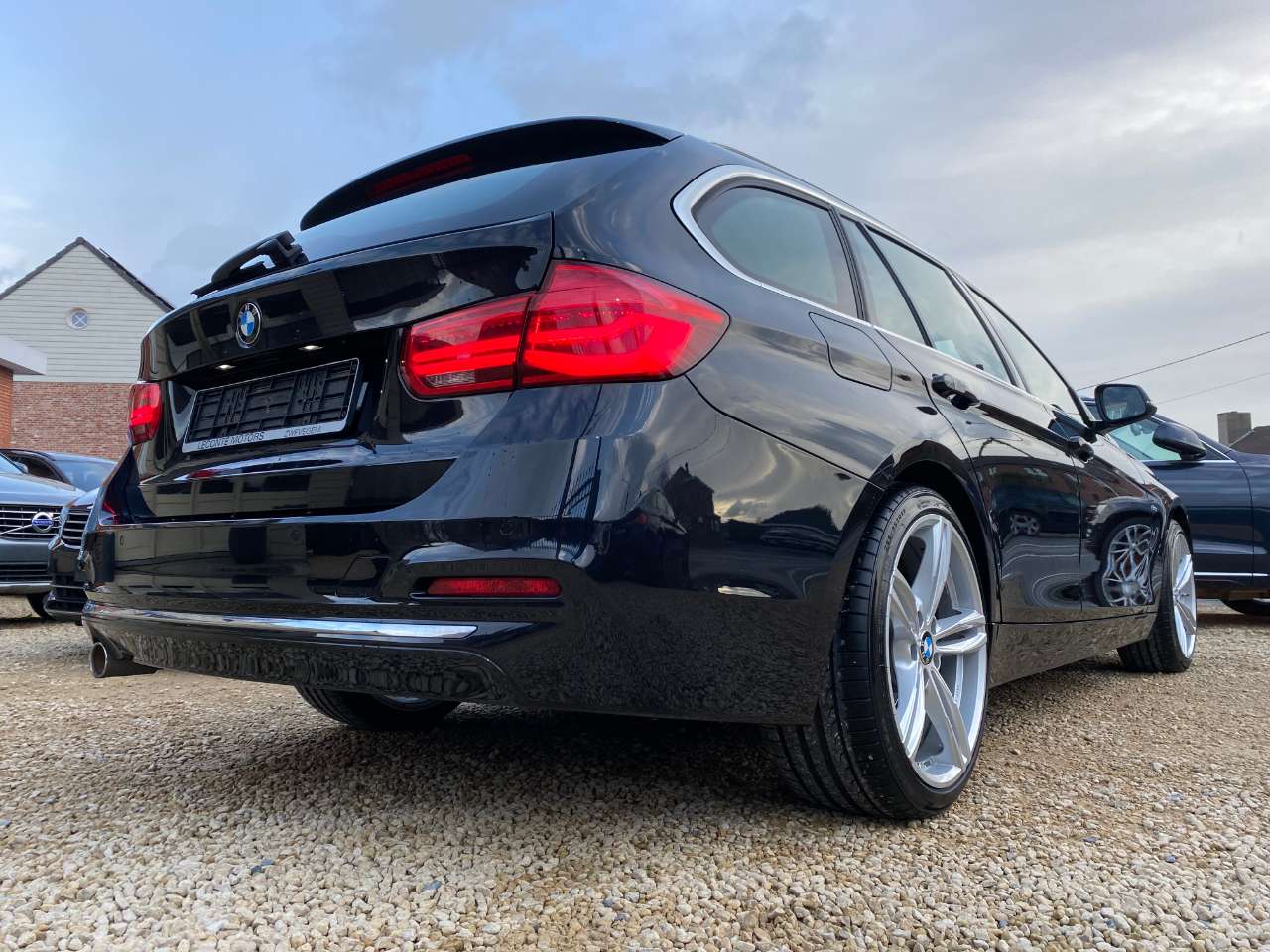 Leconte Motors -  BMW 318