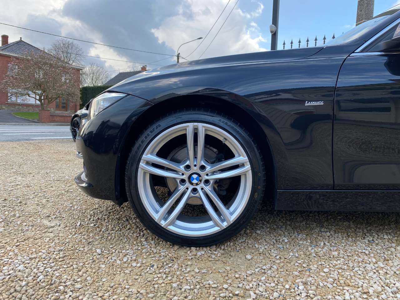 Leconte Motors -  BMW 318