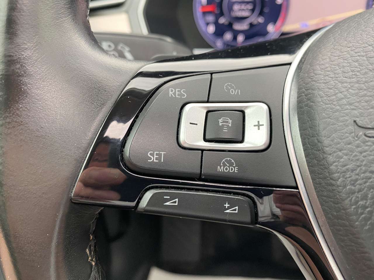 Leconte Motors -  Volkswagen Passat Variant