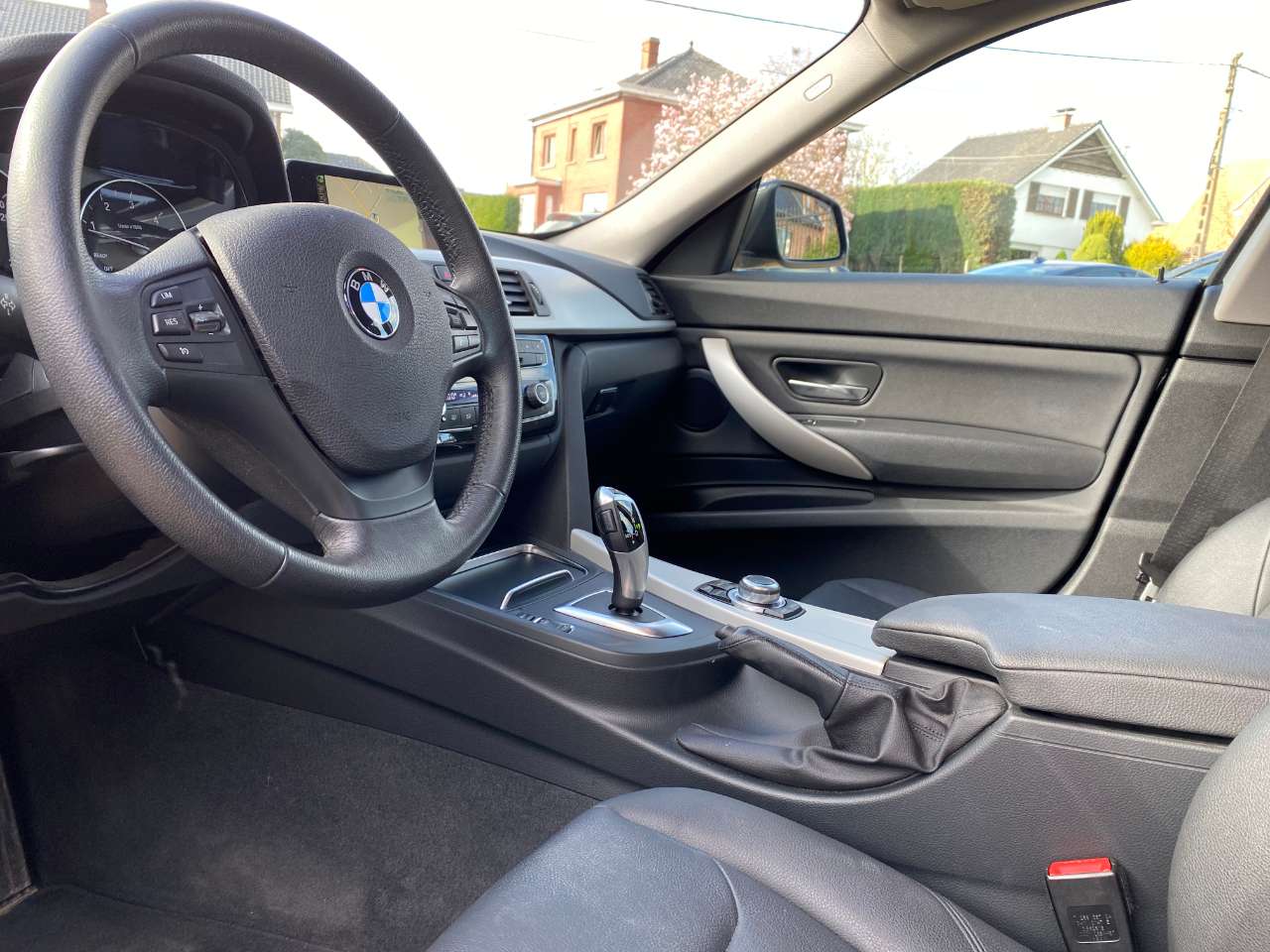 Leconte Motors -  BMW 318