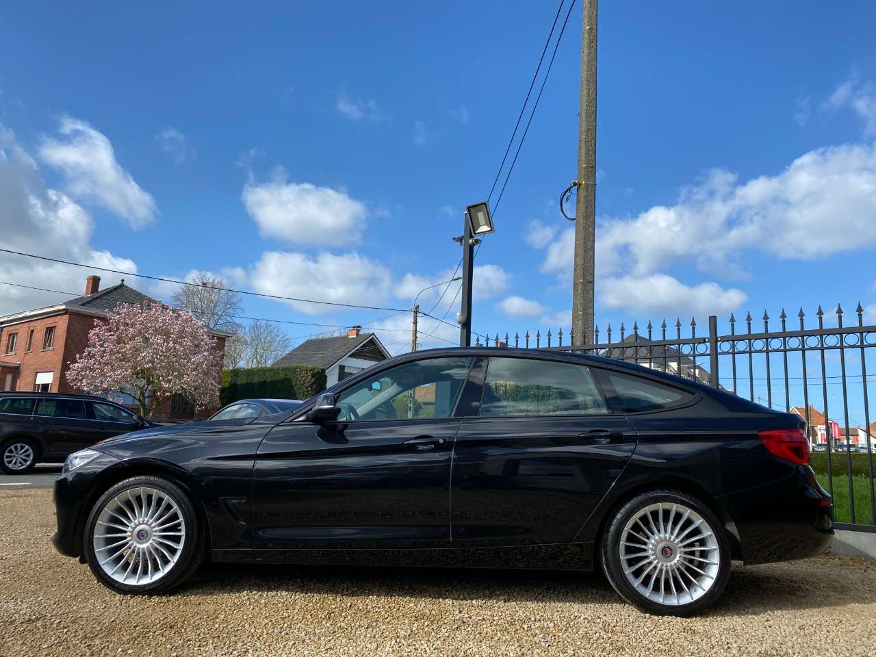 Leconte Motors -  BMW 318