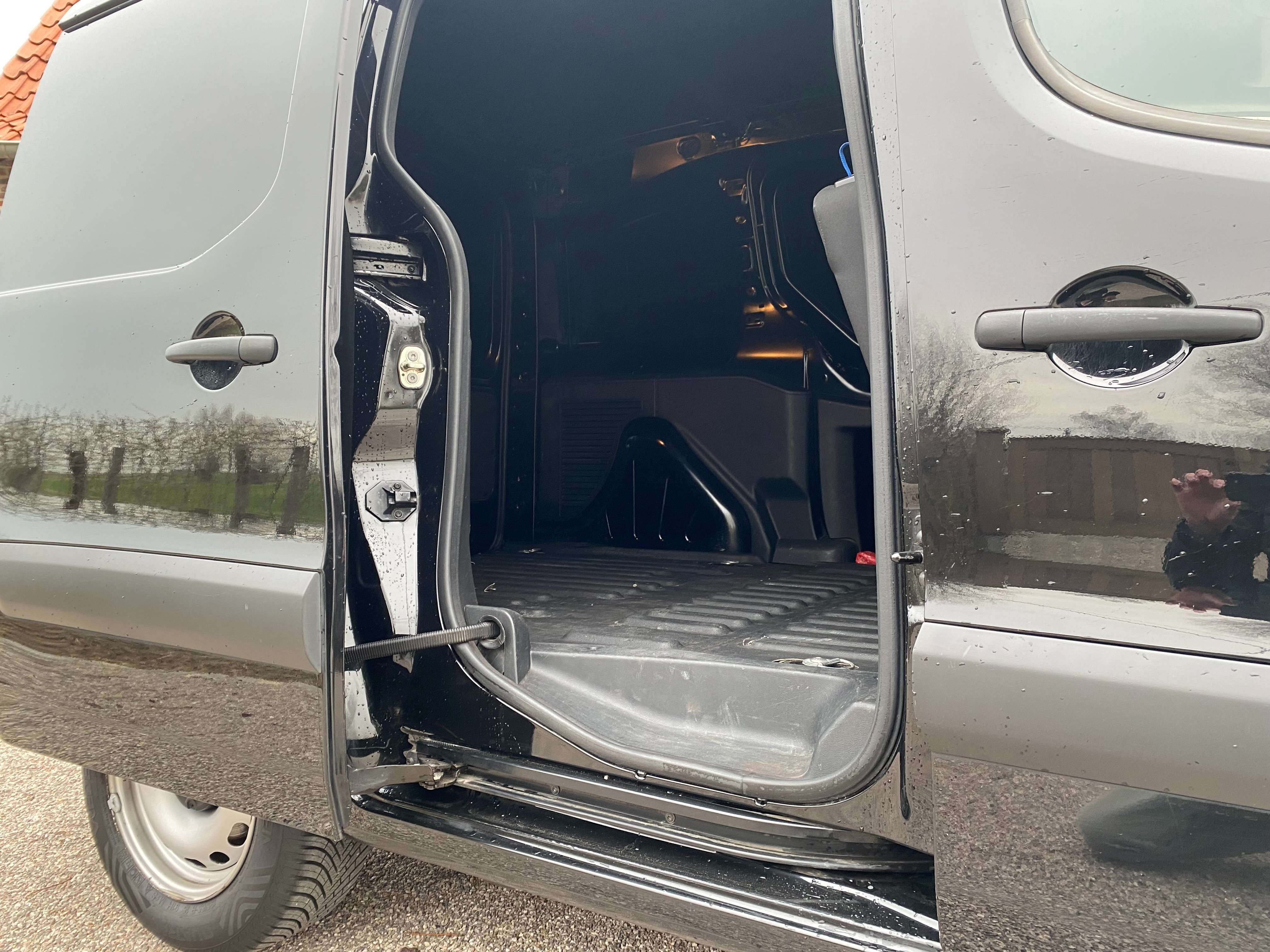 Leconte Motors -  Citroen Berlingo