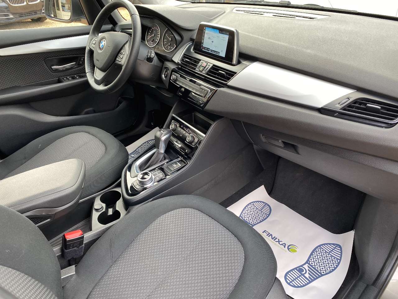 Leconte Motors -  BMW 216