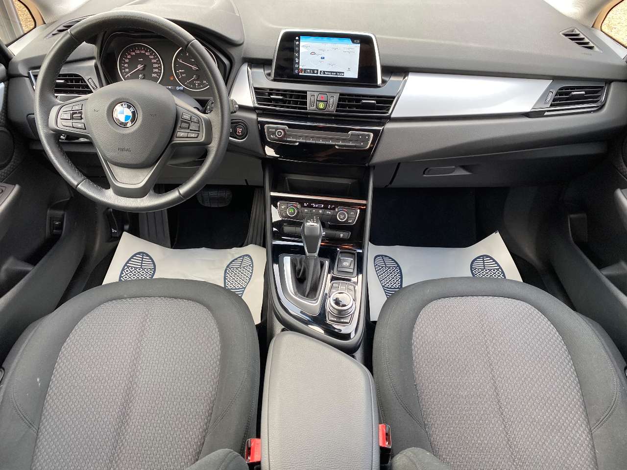 Leconte Motors -  BMW 216