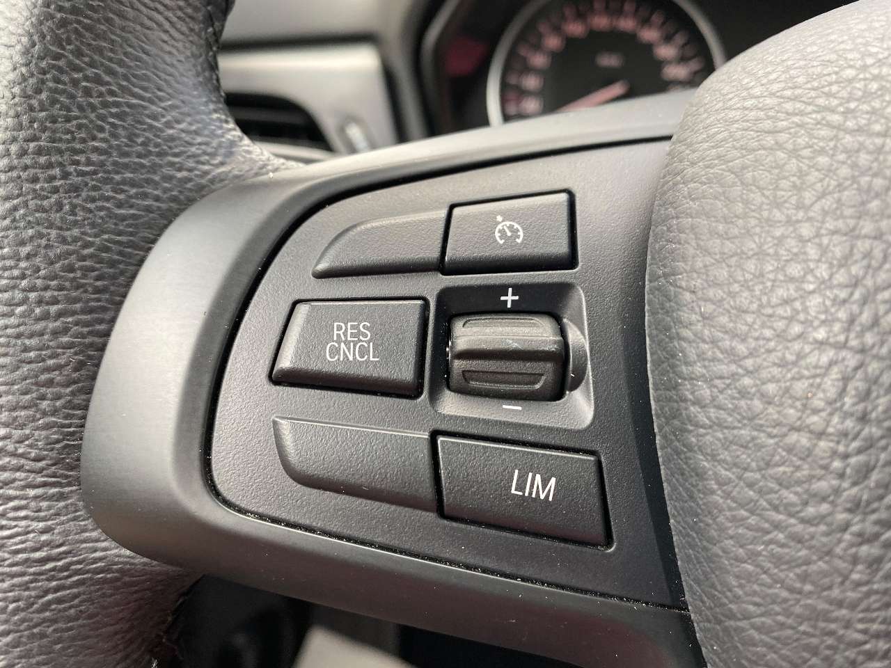 Leconte Motors -  BMW 216