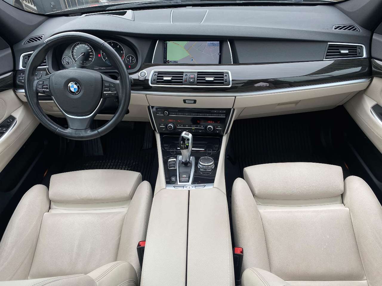 Leconte Motors -  BMW 520