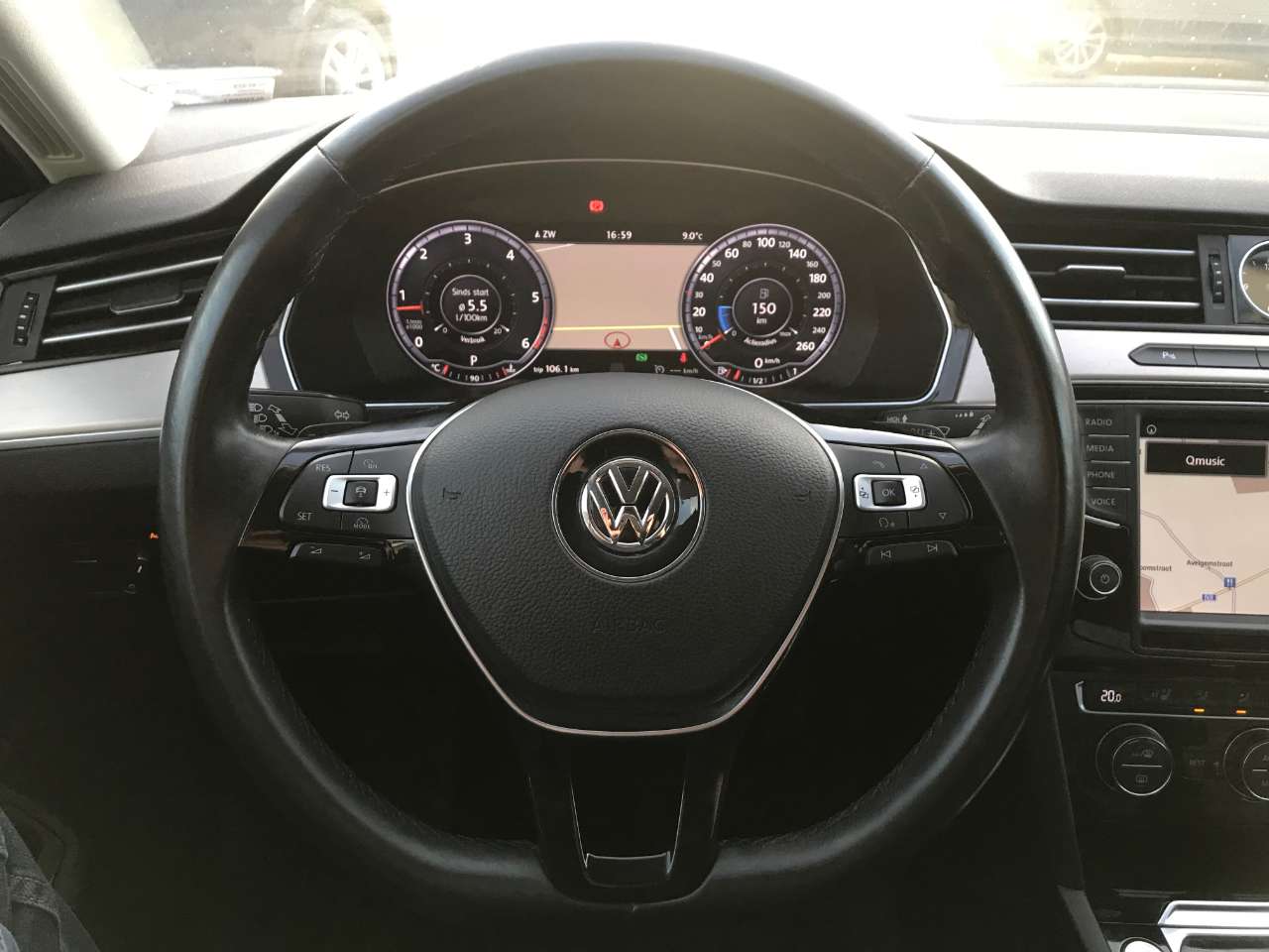 Leconte Motors -  Volkswagen Passat Variant