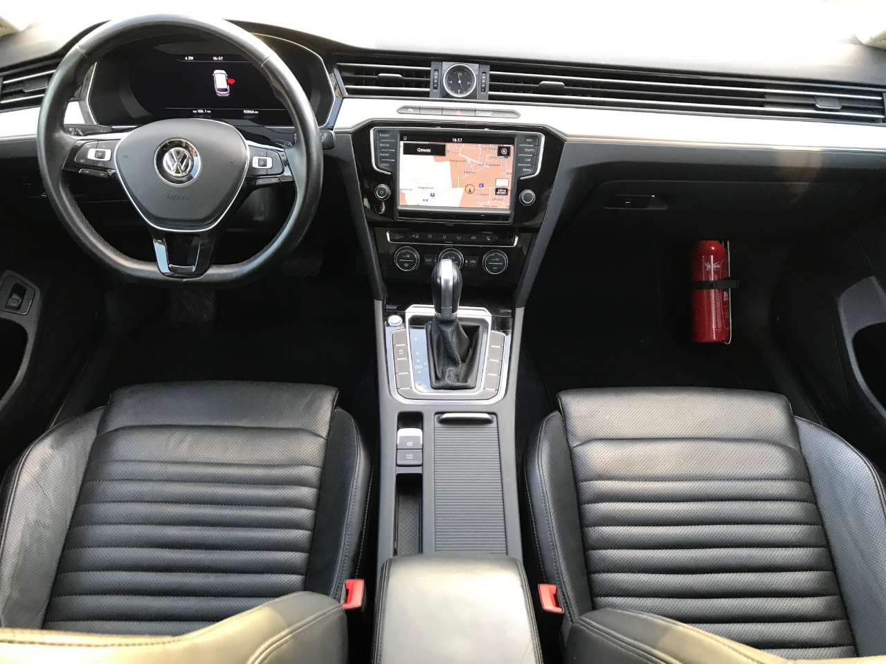 Leconte Motors -  Volkswagen Passat Variant