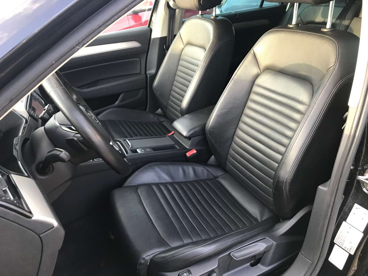 Leconte Motors -  Volkswagen Passat Variant