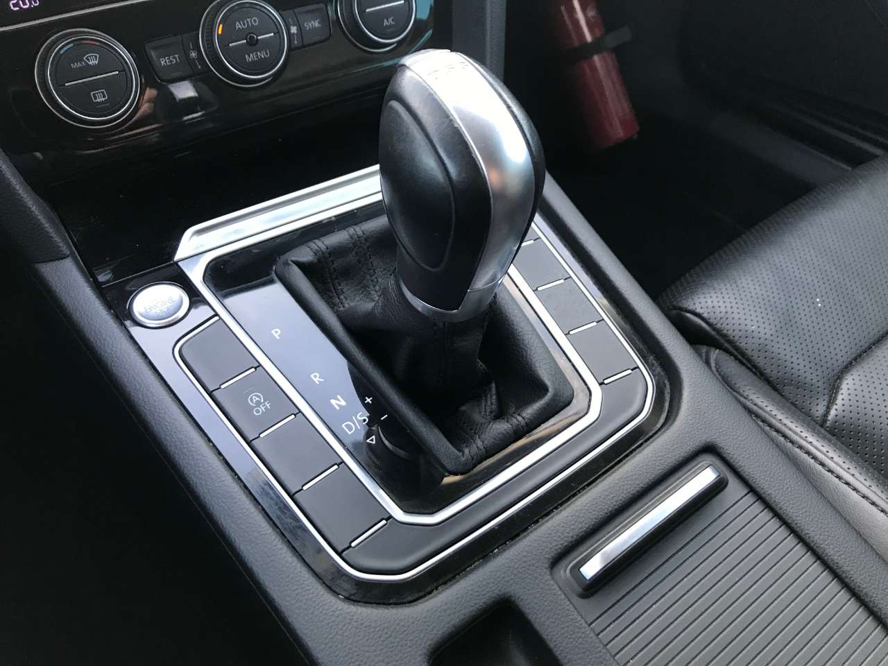 Leconte Motors -  Volkswagen Passat Variant
