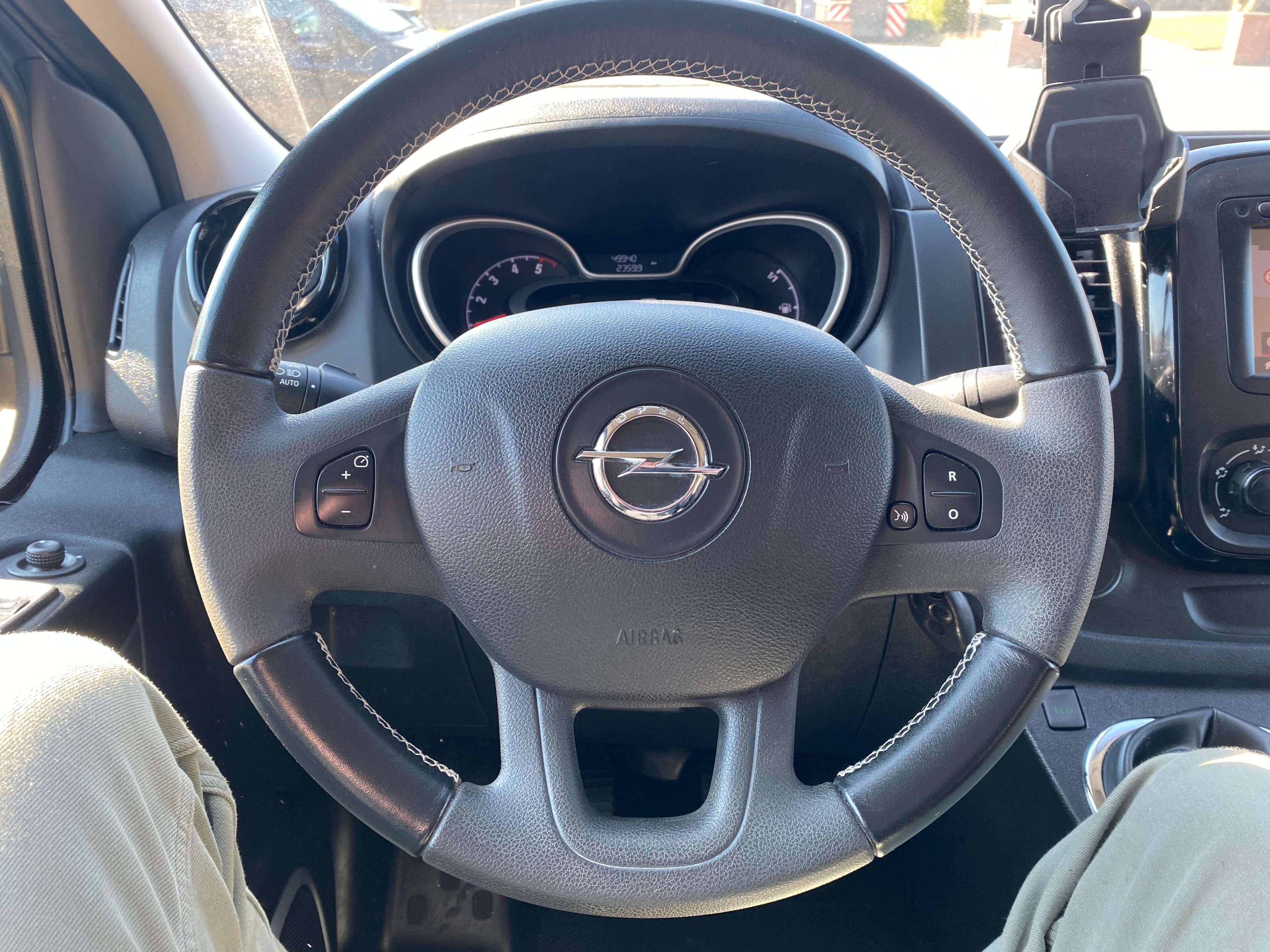 Leconte Motors -  Opel Vivaro