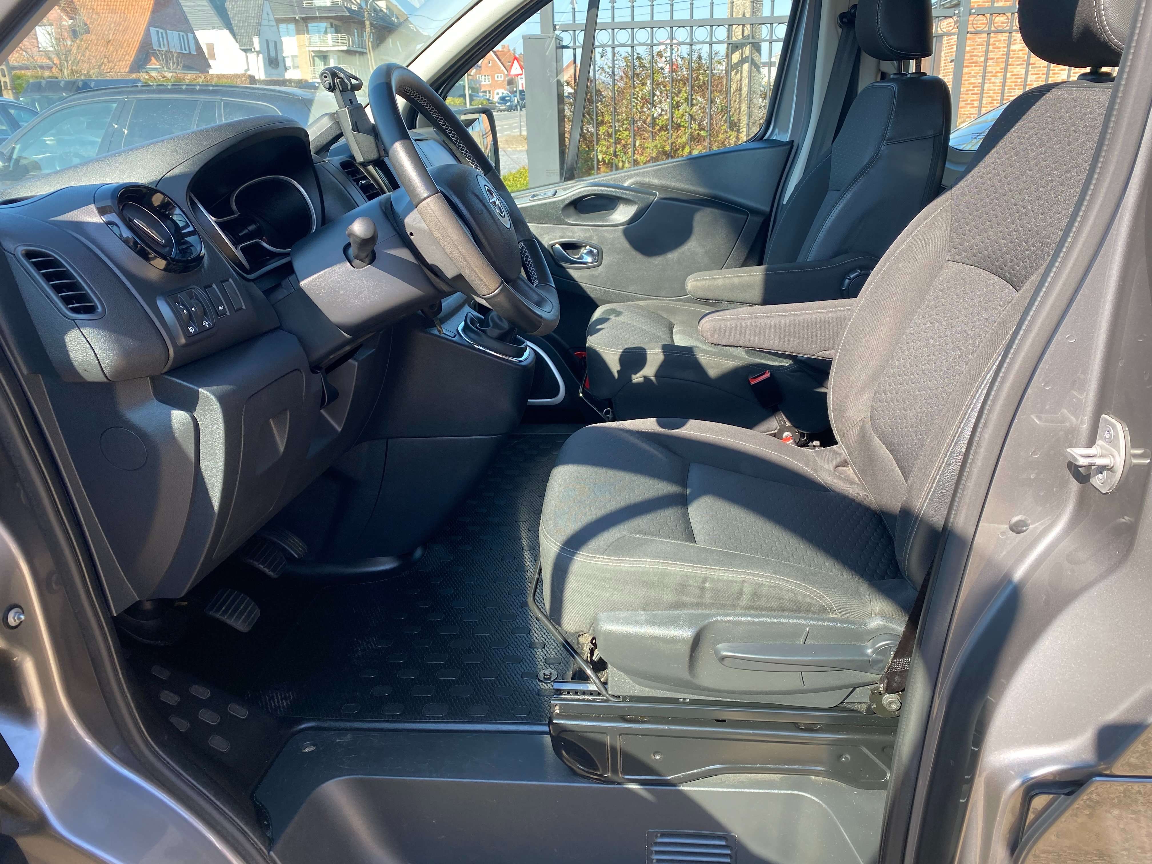 Leconte Motors -  Opel Vivaro