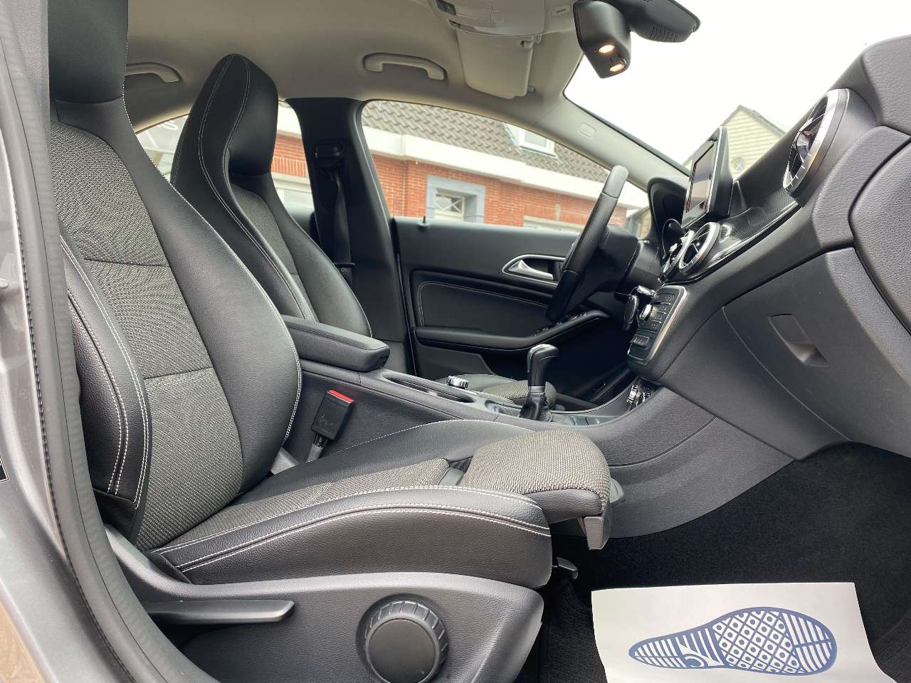 Leconte Motors -  Mercedes-Benz CLA 180