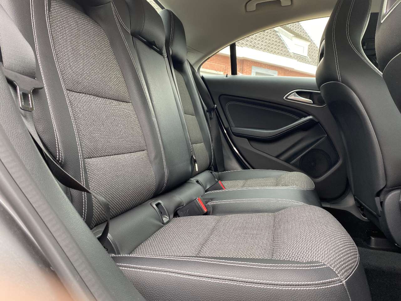 Leconte Motors -  Mercedes-Benz CLA 180