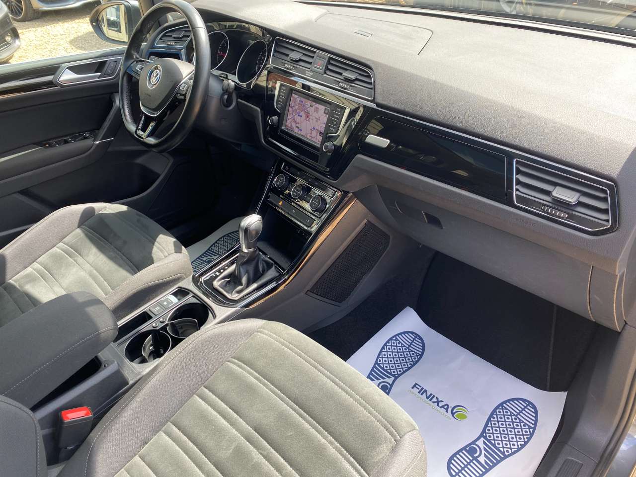 Leconte Motors -  Volkswagen Touran
