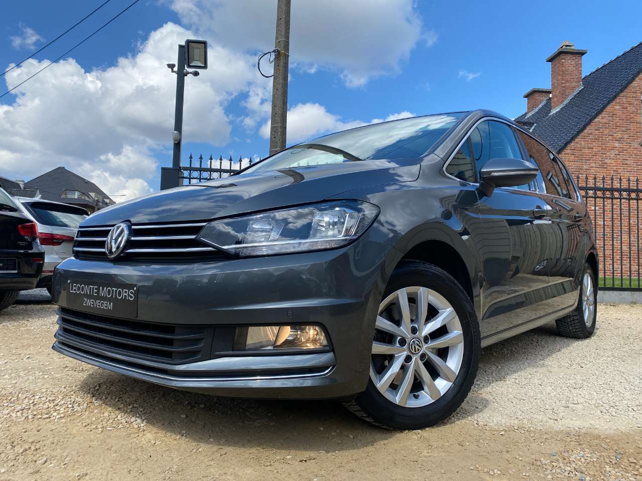 Leconte Motors -  Volkswagen Touran
