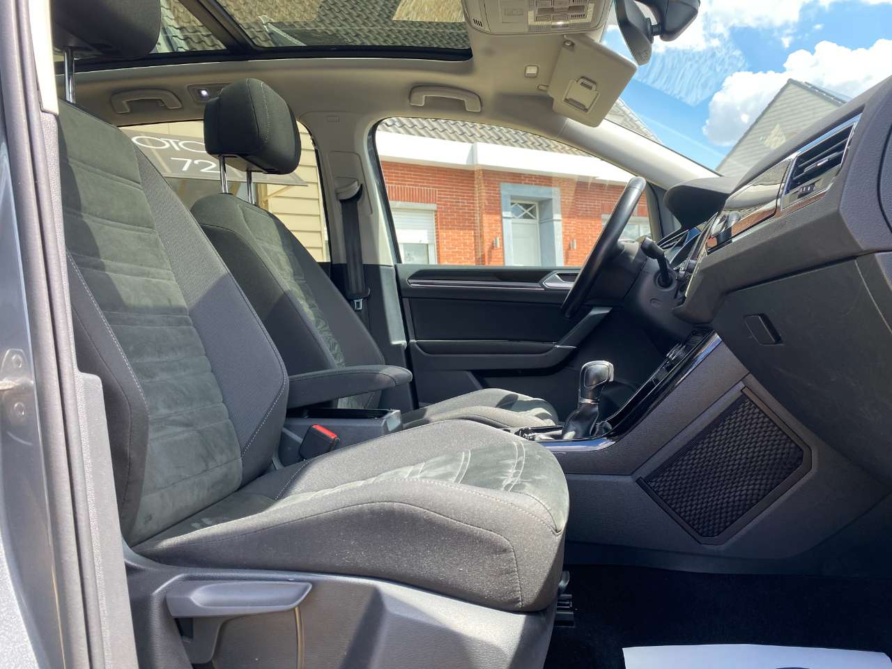 Leconte Motors -  Volkswagen Touran