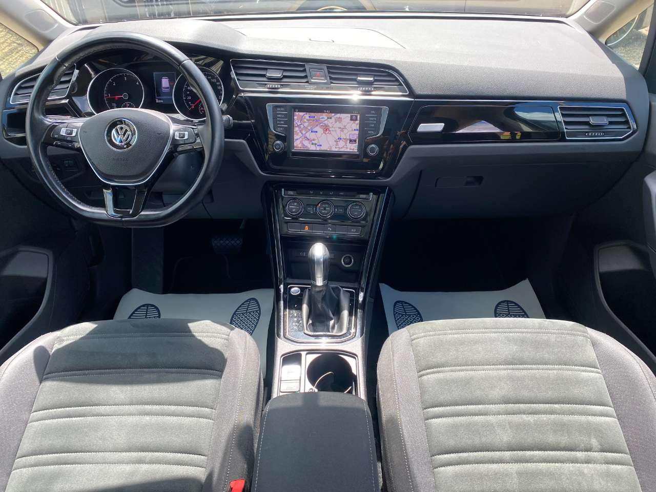 Leconte Motors -  Volkswagen Touran