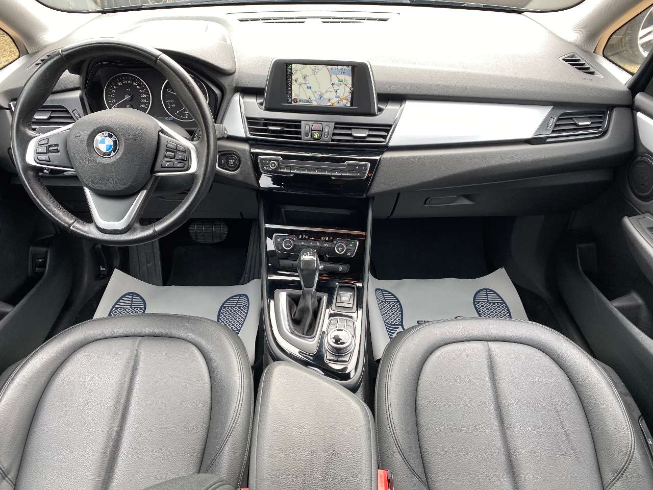 Leconte Motors -  BMW 216