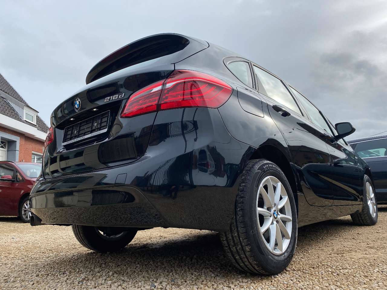 Leconte Motors -  BMW 216