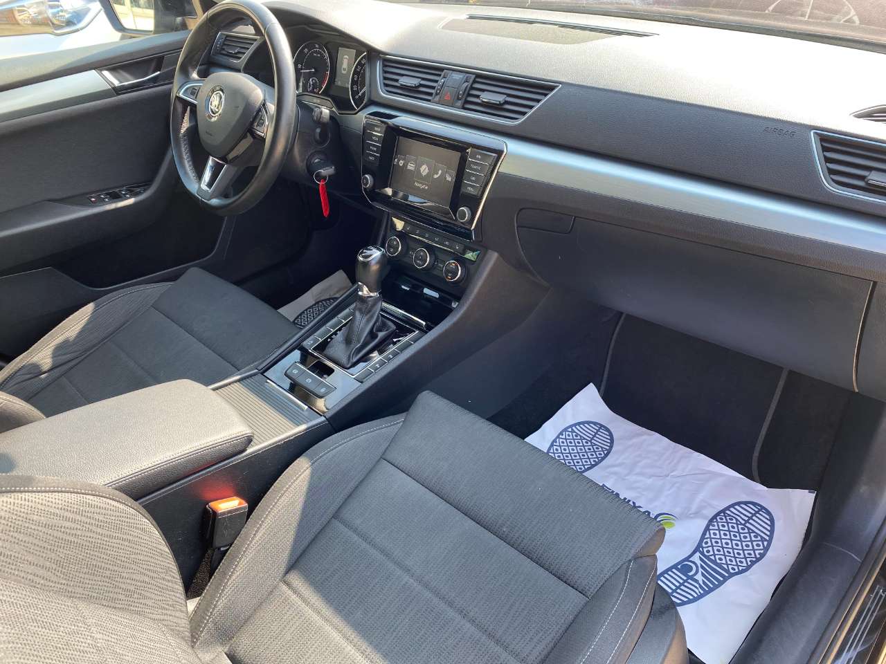 Leconte Motors -  Skoda Superb