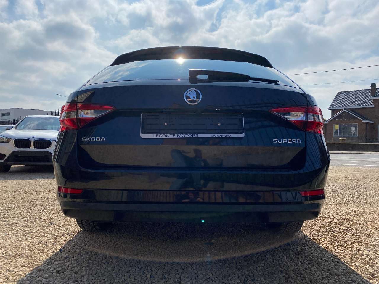 Leconte Motors -  Skoda Superb