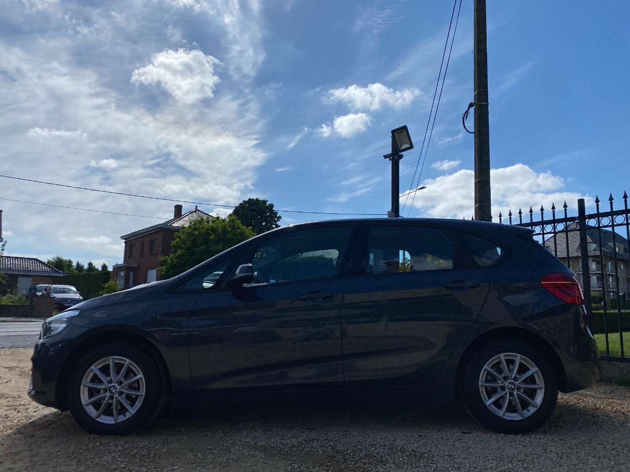 Leconte Motors -  BMW 214