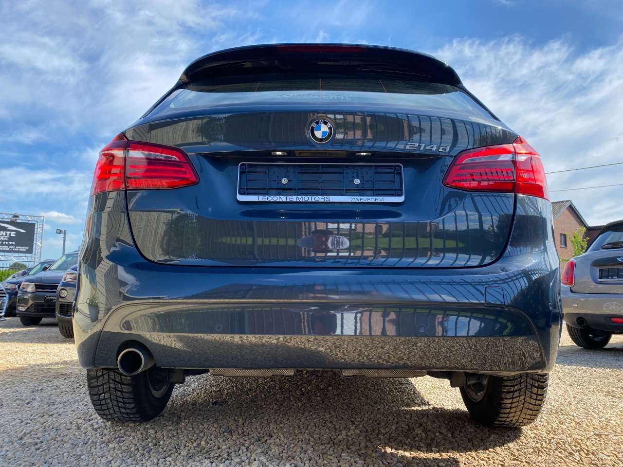Leconte Motors -  BMW 214