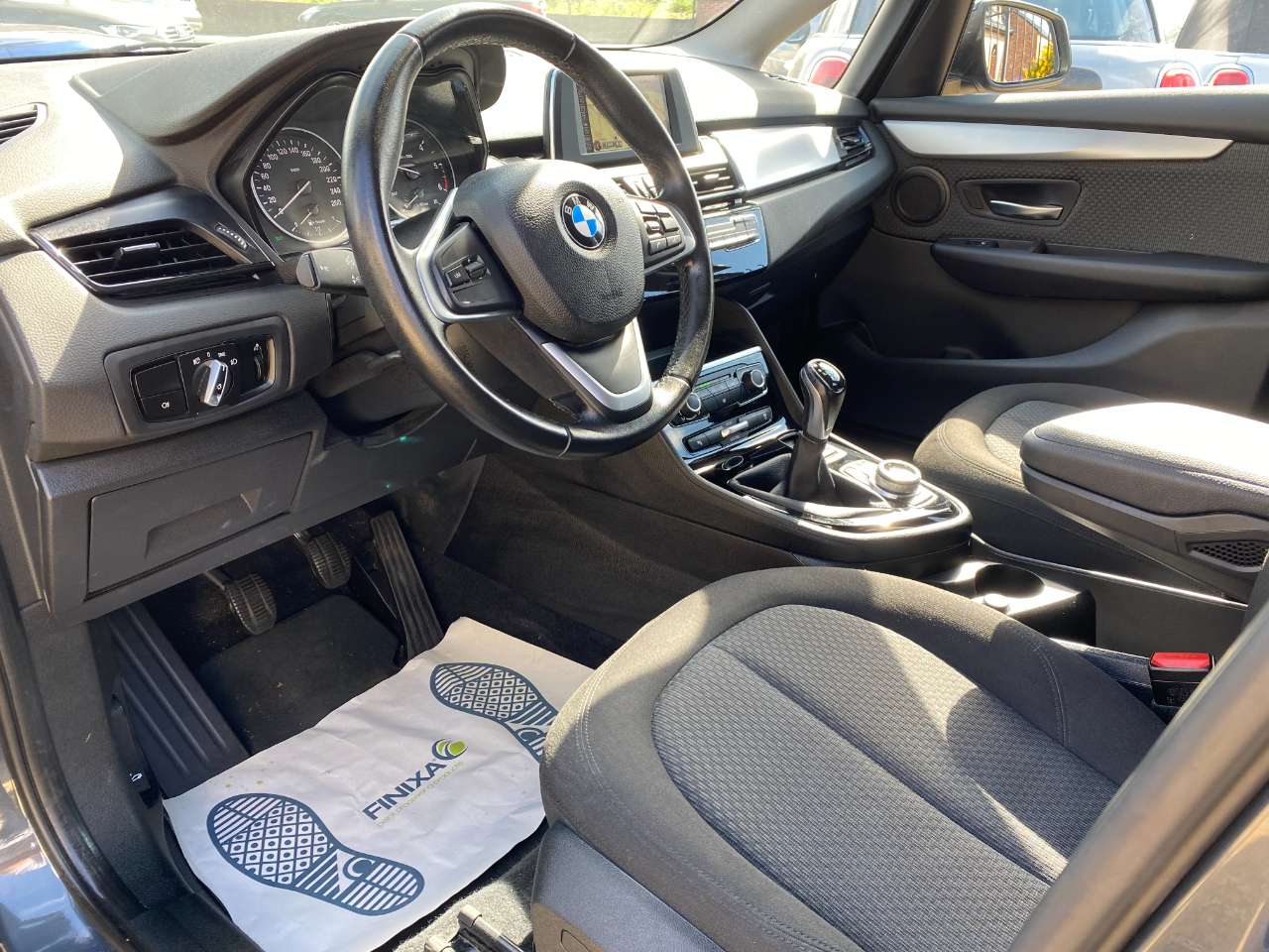 Leconte Motors -  BMW 214