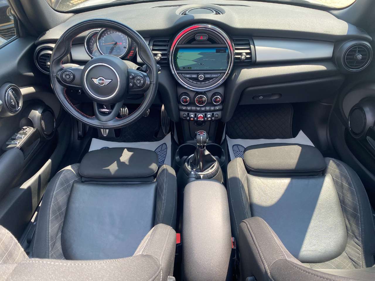 Leconte Motors -  MINI Cooper Cabrio